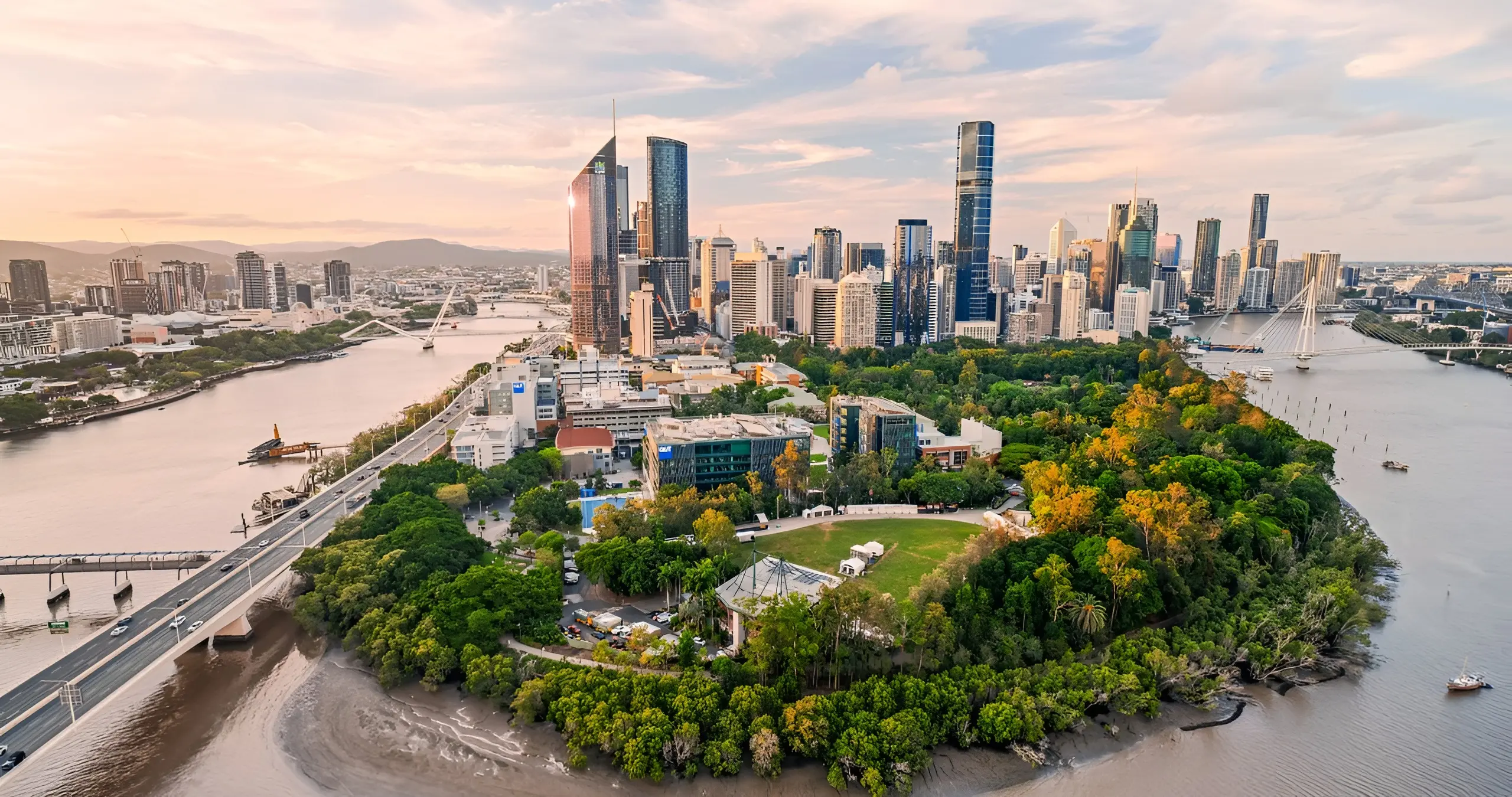  Removalists Brisbane - Local Moving Company in Brisbane